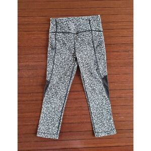 lululemon 21" Crop leggings size 6